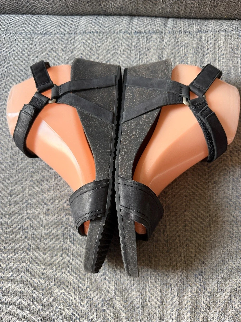 Teva Women’s Cabrillo Black Leather Wedge Sandals Size: 10